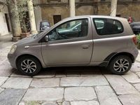 Usata Toyota Yaris 65 CV (47 kW) 2004 Utilitaria