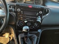 Usata Lancia Ypsilon 116 CV (85 kW) 2013 Utilitaria