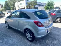 Usata Opel Corsa 86 CV (63 kW) 2012 Grigio Utilitaria