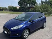 Usata Ford Fiesta Titanium 95 CV (69 kW) 2015 Blu/azzurro Utilitaria