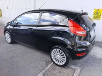Usata Ford Fiesta Titanium 71 CV (52 kW) 2012 Nero Berlina