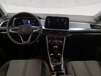 Usata VW T-Roc Life 116 CV (85 kW) 2025 Petroleum blue metallizzato nero SUV