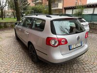 Usata VW Passat 140 CV (102 kW) 2008 Grigio Station wagon