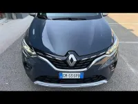 Usata Renault Captur Techno 145 CV (106 kW) 2023 Blu scuro SUV