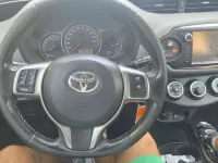Usata Toyota Yaris Active 69 CV (50 kW) 2016 Grigio Berlina
