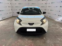 Käytetty Toyota Aygo X Active 72 HP (52 kW) 2025 Valkoinen Katumaasturi