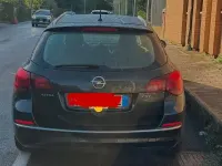 Usata Opel Astra 82 CV (60 kW) 2012 Nero Station wagon