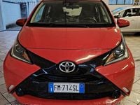Usata Toyota Aygo Business Edition 69 CV (50 kW) 2017 Rosso Utilitaria