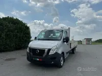 Usata Nissan NV400 N-Connecta 179 CV (131 kW) 2026 Grigio Furgone