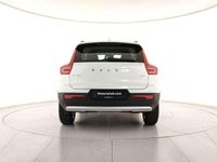 Nuova Volvo XC40 164 CV (120 kW) 2025 Cristal white pearl SUV