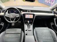 Usata VW Passat Executive 200 CV (147 kW) 2022 Grigio Station wagon