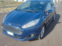 Usata Ford Fiesta Titanium 97 CV (71 kW) 2016 Blu Utilitaria