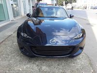 Nuova Mazda MX5 Kazari 132 CV (97 kW) 2026 Deep crystal blu met Cabrio