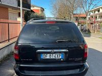 Usata Chrysler Voyager 150 CV (110 kW) 2007 Nero Monovolume