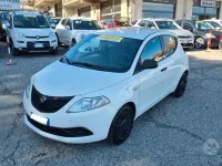 Usata Lancia Ypsilon Gold 69 CV (50 kW) 2018 Bianco Utilitaria