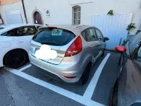 Usado Ford Fiesta 95 HP (69 kW) 2015 Cinzento Citadino