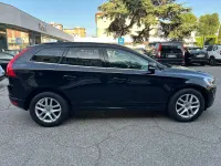 Usata Volvo XC60 Business Edition 190 CV (139 kW) 2017 Nero SUV