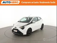 Usata Toyota Aygo X-play 72 CV (52 kW) 2020 Bianco Utilitaria