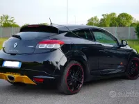 Usata Renault Mégane Coupé R.S. 265 CV (194 kW) 2012 Nero Coupé