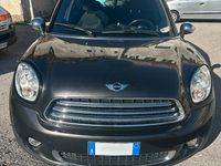 Usata Mini Countryman 111 CV (81 kW) 2016 Grigio SUV