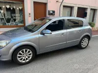 Usata Opel Astra 110 CV (80 kW) 2004 Grigio Berlina