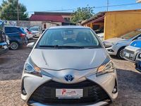 Usata Toyota Yaris Hybrid Business Edition 73 CV (53 kW) 2019 Argento Berlina