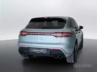 Usata Porsche Macan 265 CV (194 kW) 2022 Argento (metallizzato) SUV