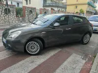 Usata Alfa Romeo Giulietta Progression 105 CV (77 kW) 2011 Grigio Utilitaria