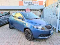Usata Lancia Ypsilon Gold 69 CV (50 kW) 2023 Blu/azzurro Utilitaria