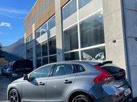 Usata Volvo V40 Kinetic 114 CV (83 kW) 2015 Gray Berlina