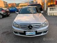 Usata Mercedes C180 120 CV (88 kW) 2011 Grigio Berlina