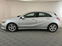 Usata Mercedes A180 110 CV (80 kW) 2018 Argento