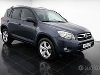 Usata Toyota RAV4 Luxury 177 CV (130 kW) 2006 Grigio SUV