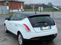 Usata Lancia Delta 120 CV (88 kW) 2013 Bianco Utilitaria