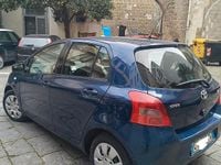Usata Toyota Yaris 69 CV (50 kW) 2006 Blu Utilitaria