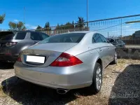 Usata Mercedes CLS320 224 CV (164 kW) 2007 Grigio Coupé