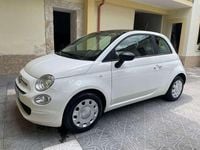 Begagnad Fiat 500 Lounge 69 HK (50 kW) 2018 Vit Halvkombi