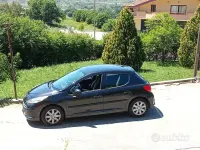 Usata Peugeot 207 68 CV (50 kW) 2007 Nero Berlina