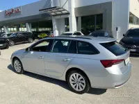 Käytetty Skoda Octavia Selection 150 HP (110 kW) 2025 Harmaa Farmari