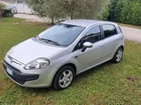 Usata Fiat Grande Punto 75 CV (55 kW) 2011 Argento Utilitaria
