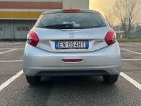 Usata Peugeot 208 Access 68 CV (50 kW) 2012 Utilitaria