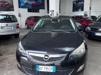 Usata Opel Astra Cosmo 160 CV (117 kW) 2010 Nero Berlina