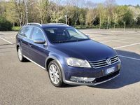 Usata VW Passat 177 CV (130 kW) 2013 Blu/azzurro Station wagon