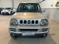 Usata Suzuki Jimny 86 CV (63 kW) 2009 Argento SUV