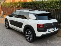 Usata Citroën C4 Shine 99 CV (72 kW) 2017 Bianco SUV