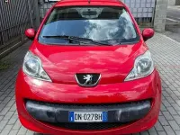 Usata Peugeot 107 68 CV (50 kW) 2007 Utilitaria