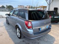 Usata Opel Astra Enjoy 110 CV (80 kW) 2009 Grigio Station wagon