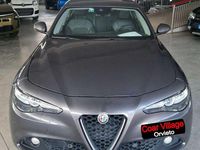 Usata Alfa Romeo Giulia Super 180 CV (132 kW) 2017 Grigio Berlina