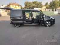 Usata Ford Tourneo Connect Active 120 CV (88 kW) 2022 Nero Monovolume
