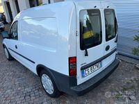 Usata Opel Combo 101 CV (74 kW) 2005 Bianco Monovolume